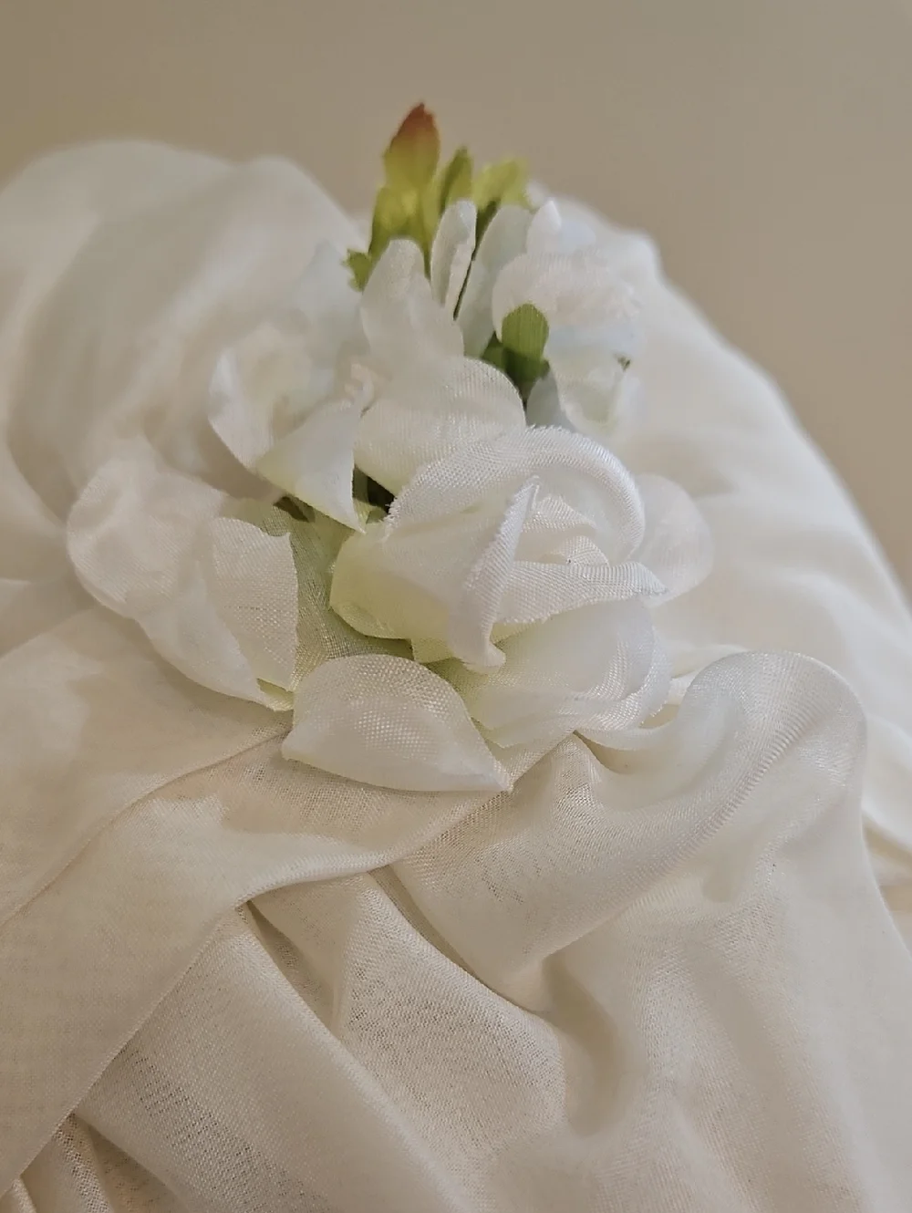 Bellini Originals Off White Floral Draped Turban‎ Hat - Made USA Church Tea